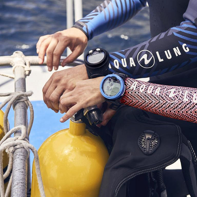 Aqualung i100